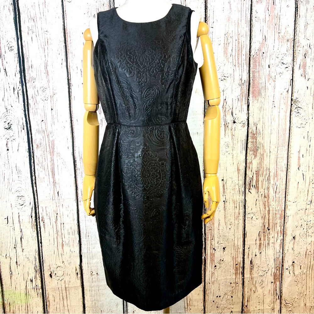 Vince Camuto Black Jacquard Sheath Floral Pleated Dress Size 8 EUC